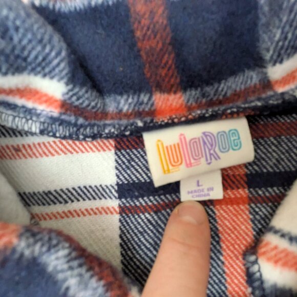 Women's LuLaRoe Flannel Berlin Jacket Great Outdoors- Size Large - Picture 2 of 4